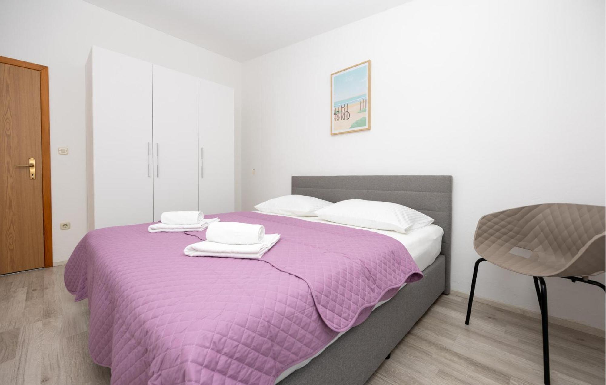 Stunning Apartment In Makarska Exterior foto